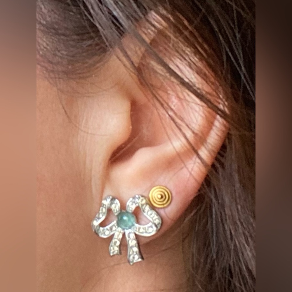 1980s Vintage Bow Earrings